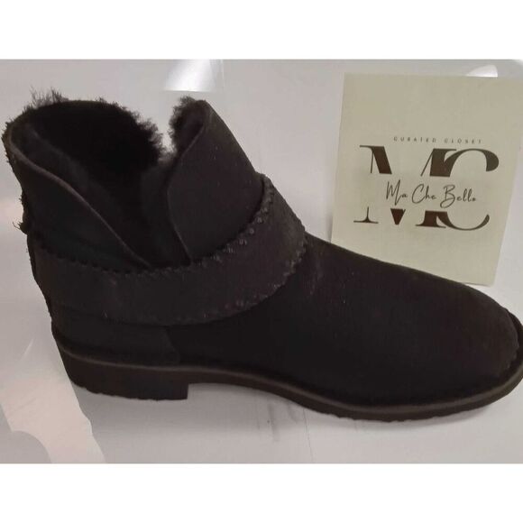 UGG Shoes - UGG Women's McKay Casual Boot - Black 5M
